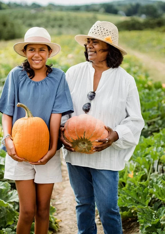 We grow fresh, organic produce using clean methods that protect nature, healthy food.